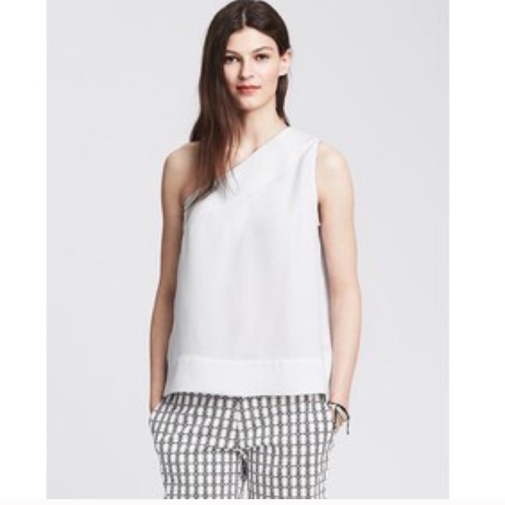 ✨Banana Republic top